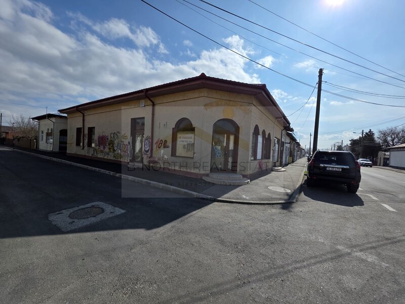 Urziceni, spatiu comercial in centrul vechi, cladire stradala de colt, 288 mp.