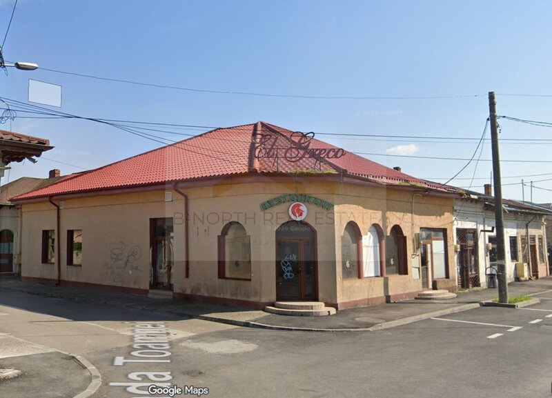 Urziceni, spatiu comercial in centrul vechi, cladire stradala de colt, 288 mp.